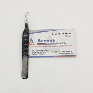 Pinzas para Pestañas Profesionales de Acero Inoxidable con Recubrimiento Negro Brillante de 90 Grados, Logotipo Personalizado, Sostenibles - Product Image 2