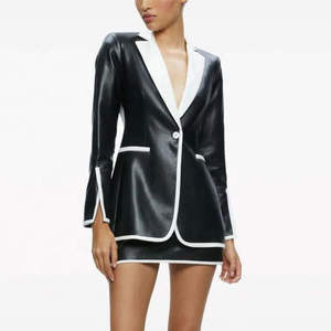 Blazer en cuir au design tendance, confortable, avec logo personnalisé, idéal pour les tenues de bureau élégantes et les looks décontractés pour femmes. - Product Image 3