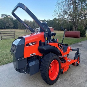 Compre tractor Kubota L2501 4x4 usado de granja agrícola de primera calidad con accesorio de cargador frontal en stock para bajo descuento - Product Image 3