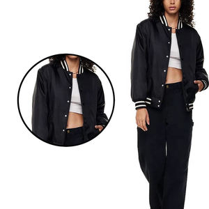 แจ็คเก็ตหนังคุณภาพพรีเมียม แจ็คเก็ตเบสบอลแบบวิทยาลัยผ้าซาตินสวมใส่สบาย คุณสมบัติกันน้ำ สไตล์ฤดูหนาว ขนเฟอร์ ขายส่ง - Product Image 6