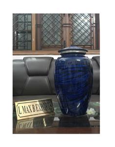 Urne fantaisie en métal moderne pour les cendres de crémation pour adultes Nouvelle arrivée Fabriqué en Inde Vente en gros à bas prix Laiton - Product Image 5