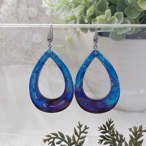 Boucles d'oreilles en résine brodée, bijoux de mode en acier inoxydable faits à la main pour femmes et filles, look classique de mariage, haute qualité - Product Image 2