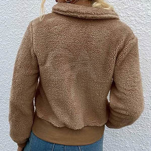 Chaqueta Corta de Piel Sintética para Mujer, Estilo Nuevo, Venta al por Mayor, Chaqueta Corta de Invierno de Moda, Fabricante Mayorista - Product Image 4