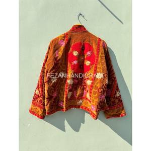 Chaqueta de Terciopelo Marrón, Abrigo Uzbeko Suzani, Chaqueta Corta Hecha a Mano, Abrigo con Bordado Floral, Chaqueta con Dos Bolsillos Laterales, Abrigo Unisex - Product Image 5