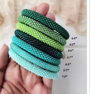 Pulseras de cuentas de borla brillante de verano Pulseras de rollo unisex románticas con diamantes y perlas para fiesta o regalo de MD Handicraft - Product Image 1