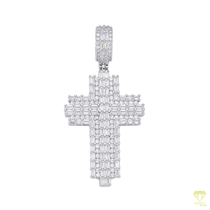 Pendentif de luxe en plaqué or avec croix chrétienne et diamants taille baguette pour affichage religieux - Product Image 3