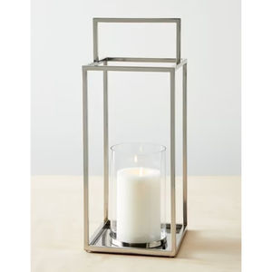 Lanterne en métal moderne Porte-bougie suspendu pour la décoration de la maison Mariage Fête Événements Forme moderne Lanterne avec poignée En vente - Product Image 3