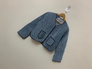 Veste indienne en velours et coton pour femmes, veste courte matelassée réversible élégante avec deux poches, confectionnée à la main par un designer - Product Image 2