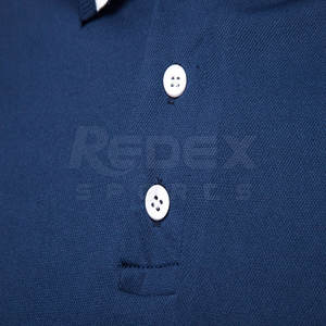 เสื้อโปโลสำหรับผู้ชายผ้าถักลายสีพื้นน้ำหนักเบาและทันสมัยทำจากผ้าฝ้าย100% - Product Image 4