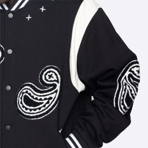 Chaqueta universitaria con diseño de parches de chenilla personalizados para hombre, disponible en la mejor calidad superior - Product Image 4