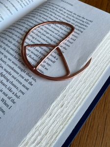 Marque-page en métal au fini élégant pour accessoires de papeterie tendance, améliorant l'ensemble de la présentation du livre - Product Image 6