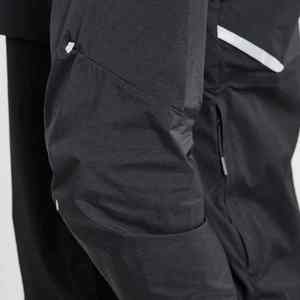 Chaqueta Negra Minimalista con Capucha para Hombre de Alta Calidad, Ropa de Invierno Personalizada, Impermeable, Cortavientos, Transpirable, con Cierre Frontal - Product Image 4