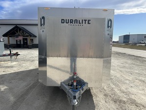 Remorque pour bétail DuraLite AL15BP 15' à prix abordable |   Idéal pour le bétail, les chèvres, les moutons, les porcs, les petites fermes et les ranchs |   Remorque d'occasion pour bétail - Product Image 4