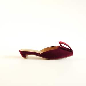 Exclusivas Sandalias de Tacón Alto Color Granate de KMS, Producto Nuevo Premium, Elaboradas con Materiales de Alta Calidad, Diseño Artesanal, Indonesia - Product Image 2