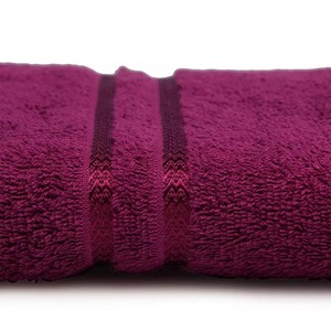 Toalla de Baño de Algodón Afelpado, Color Morado Sólido, Suave, para Uso Doméstico, Forma Rectangular, Teñido Liso - Product Image 3