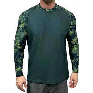 เสื้อยืดตกปลาสำหรับผู้ชายเสื้อลายพรางแขนยาวสีเขียวอ่อนออกแบบได้ตามต้องการ - Product Image 1