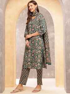 Kurta de algodón puro regular con estampado de motivos étnicos para mujer con pantalones y con producción a granel Dupatta - Product Image 5
