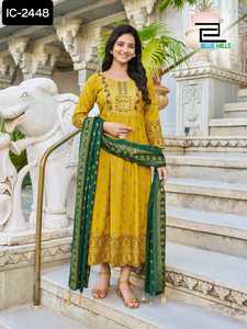 Traje indio tradicional Salwar Kameez para bodas y festivales Colecciones de ropa con tallas grandes disponibles para mujeres - Product Image 2