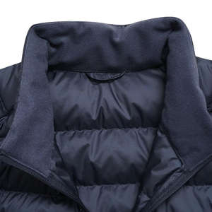 Veste matelassée moderne à la mode pour hommes, blouson d'aviateur chaud et élégant avec fermeture à glissière, vêtements d'extérieur d'hiver durables et résistants à l'eau, légers et épais - Product Image 3