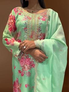 Nouveau Design attrayant Kundan Organza broderie codage Dori-séquence avec miroir en pierre lourde travail à la main haut et pantalon avec Dupatta - Product Image 3