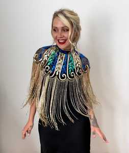 เสื้อคลุมเบอร์เลสก์สวยงามหรูหรา ปักลายด้วยลูกปัดและเลื่อม ติดตั้งที่คอ ทรงตรง ประดับมุก เหมาะสำหรับงานเทศกาล - Product Image 6