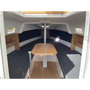 Velero Sunbeam 22.1 con Motor de 2.2 HP, Dimensiones 6.85x2.49m - Product Image 2