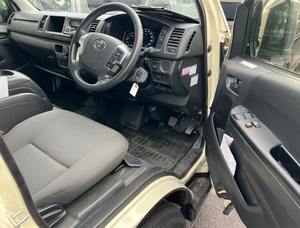 Toyota Hiace 4WD SLWB 2022 à vendre - Product Image 4