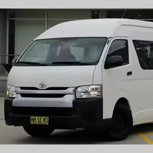 Toyota Hiace 2024 d'occasion en excellent état, conduite à gauche, sièges en cuir, caméra de recul, norme Euro IV, écran tactile, 75-100 000 milles - Product Image 1