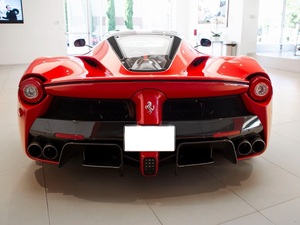 Ferrari SF90 Spider Assetto Fiorano 2024 Usado De Ocasión En Excelente Condición - Product Image 3