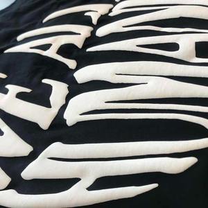 Camiseta estampada de satén de 100% algodón personalizada para hombre, Camiseta holgada de algodón pesado de gran tamaño, diseño propio de transferencia de calor de buena calidad - Product Image 4