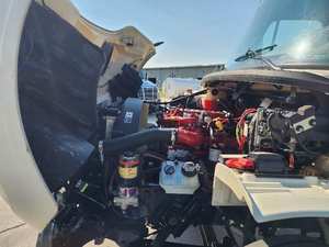 Camión de Plataforma Plana M2 2020 de 26 pies con 220 HP, Caja de Cambios Automática de 6 Velocidades, Resistente y Eficiente en Consumo de Combustible para Transporte Comercial - Product Image 6