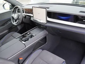 2026 Teramont Pro II (China Market) LOW Mileage Sound Engine Automatic Transmission <b>Panoramic</b> Sunroof LED HEADLIGHT - Product Image 2