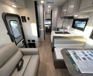 Autocaravana Usada 2023 2024 East West College Avenue, 4-6 Pasajeros, Interior Espacioso, Aire Acondicionado Disponible, Stock en Venta - Product Image 3