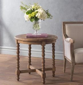 Table d'appoint en bois fonctionnelle et attrayante qui convient à divers aménagements intérieurs allant du classique vintage au contemporain - Product Image 3