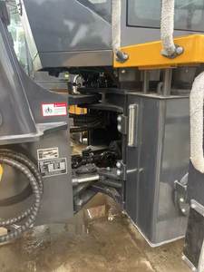 Chargeuse sur pneus ZL50GN de 45 tonnes, équipement d'occasion avec boîte de vitesses et pompe, puissance de 55 kW, 6001-8000 heures, en vente - Product Image 5