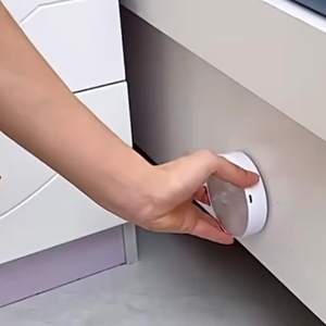 Luz Nocturna Inteligente de 8 LED para Interiores, Montada en la Pared, Recargable por USB, con Sensor de Movimiento, Cable de Carga Magnético USB - Product Image 1