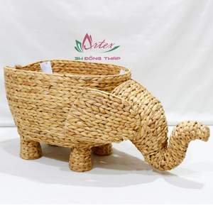 Wholesale New Item Natural <b>Woven</b> <b>Baskets</b> Water Hyacinth Storage <b>Basket</b> Animal Shaped for Home Use and Living Room Decoration - Product Image 1
