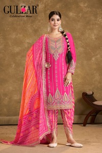 Costume Salwar et Dupatta de style moderne en fibre de qualité supérieure avec broderie en miroir faite à la main à vendre - Product Image 4