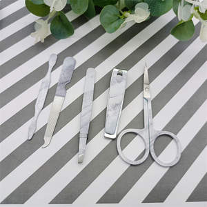 Ensemble de manucure et pédicure personnalisé de 5 pièces en acier inoxydable coupe-ongles ciseaux de beauté des sourcils boîte en cuir PU soins personnels pied ANAAIF - Product Image 3