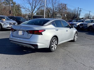 Nissan Altima 2.5 S FWD 2022 USADO, Volante a la Izquierda, 50001-75000 Millas - Product Image 3