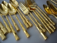Ventes directes d'usine luxe laiton métal or 24 pièces ensemble de couverts couteau fourchette cuillère Portugal couverts en acier inoxydable avec boîte-cadeau