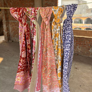 Sarongs en coton colorés, sarong de plage bohème, sarong imprimé à la main, écharpe d'été en coton, couverture hippie - Product Image 1