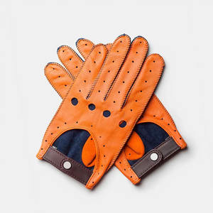 Diseñe su propio logotipo Guantes de conductor de moda de cuero únicos con características de seguridad Logotipo impreso personalizable - Product Image 2