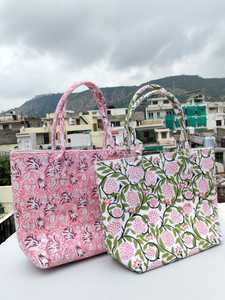 กระเป๋าผ้าแคนวาสพิมพ์ลายทำมือ ขนาด 12x17 นิ้ว งานฝีมือจากเมืองพิงค์ซิตี้ - Product Image 4