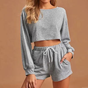 Ensemble short pour femmes Logo personnalisé couleur unie 2 pièces ensemble court été mode porter à manches longues haut court et short pour femmes ensemble court - Product Image 4