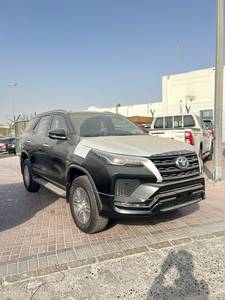 Nuevo/Usado TOYO-TA FORTUNE 2026 2.7L 3.0L Diésel Automático 4x4 SUV Techo Solar Asientos de Cuero Oscuro 6 Plazas 24000km 360 - Product Image 5