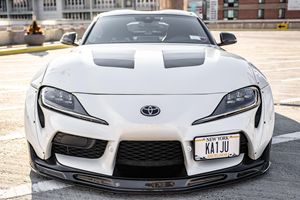 Toyota Supra 3.0 Premium Turbo 6 cylindres, kit Widebody, système de suspension pneumatique, modèle 2021, en excellent état - Product Image 1