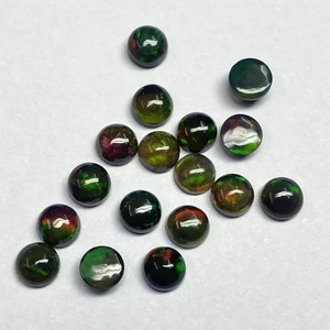 4mm 6mm naturel noir éthiopien opale pierre lisse ronde Cabochon feu jouer pierre précieuse en ligne maintenant prix de gros usine en ligne - Product Image 1