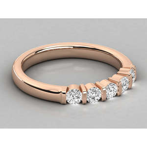 Bague solitaire en or 9 carats avec diamant brillant - Product Image 1