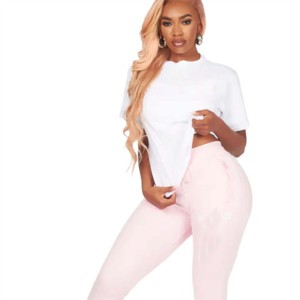 Conjunto de camiseta y pantalones de chándal para mujer de moda-Ideal para uso diario y entrenamientos-Material suave y duradero - Product Image 2